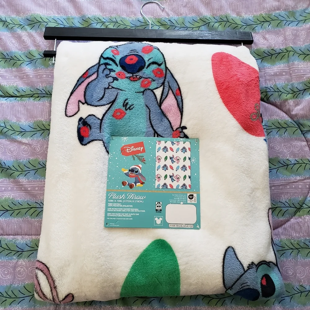 Disney Stitch & Angel Christmas Lights Plush Throw Blanket 50x70 NWT
